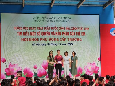 Hưởng ứng ngày Pháp luật nước Cộng hòa XHCN Việt Nam – tuyên truyền, giao lưu tìm hiểu về “Quyền và bổn phận của trẻ em”