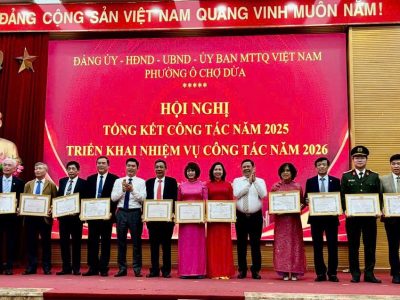 LAN TOẢ NIỀM TỰ HÀO – CHI BỘ NHÀ TRƯỜNG VINH DỰ ĐÓN NHẬN THÀNH TÍCH TRONG HỘI NGHỊ TỔNG KẾT CÔNG TÁC NĂM 2025